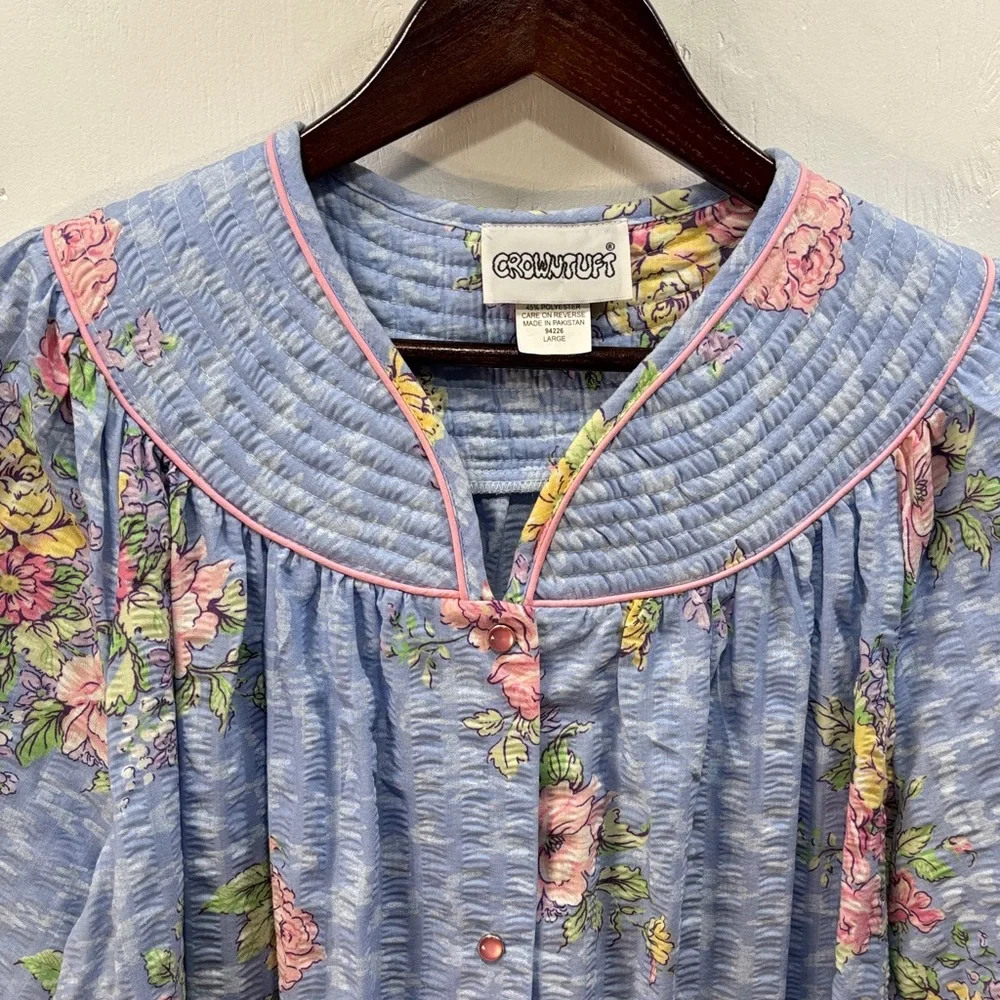 Vintage CROWNTUFT Sz Large Blue Front Button Polyester Loungewear Housecoat Robe